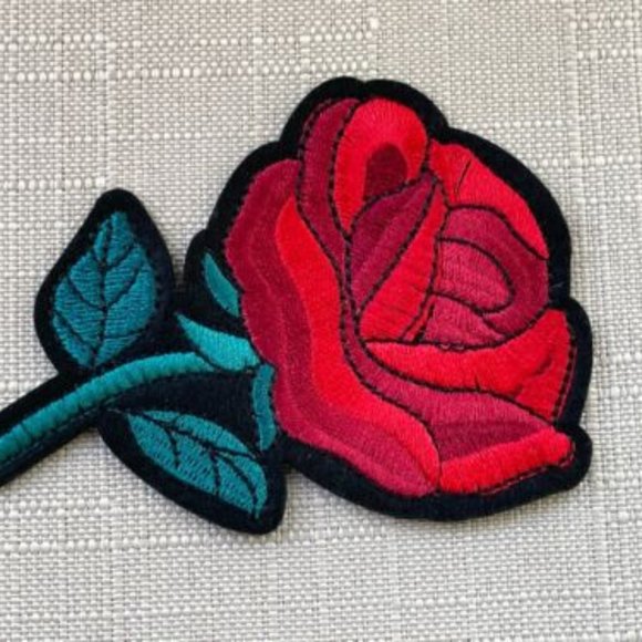 Red Rose Patches Embroidery Iron On Patch for Clothes Accessory - Picture 1 of 4